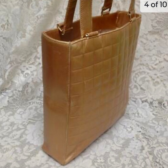 Authentic Chanel Gold Lambskin Chico Bar Handbag 11.5in x 11in x 3in - Picture 4 of 10